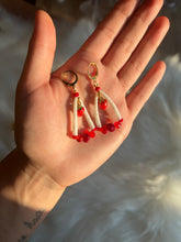 Load image into Gallery viewer, Dentalium Earrings #7
